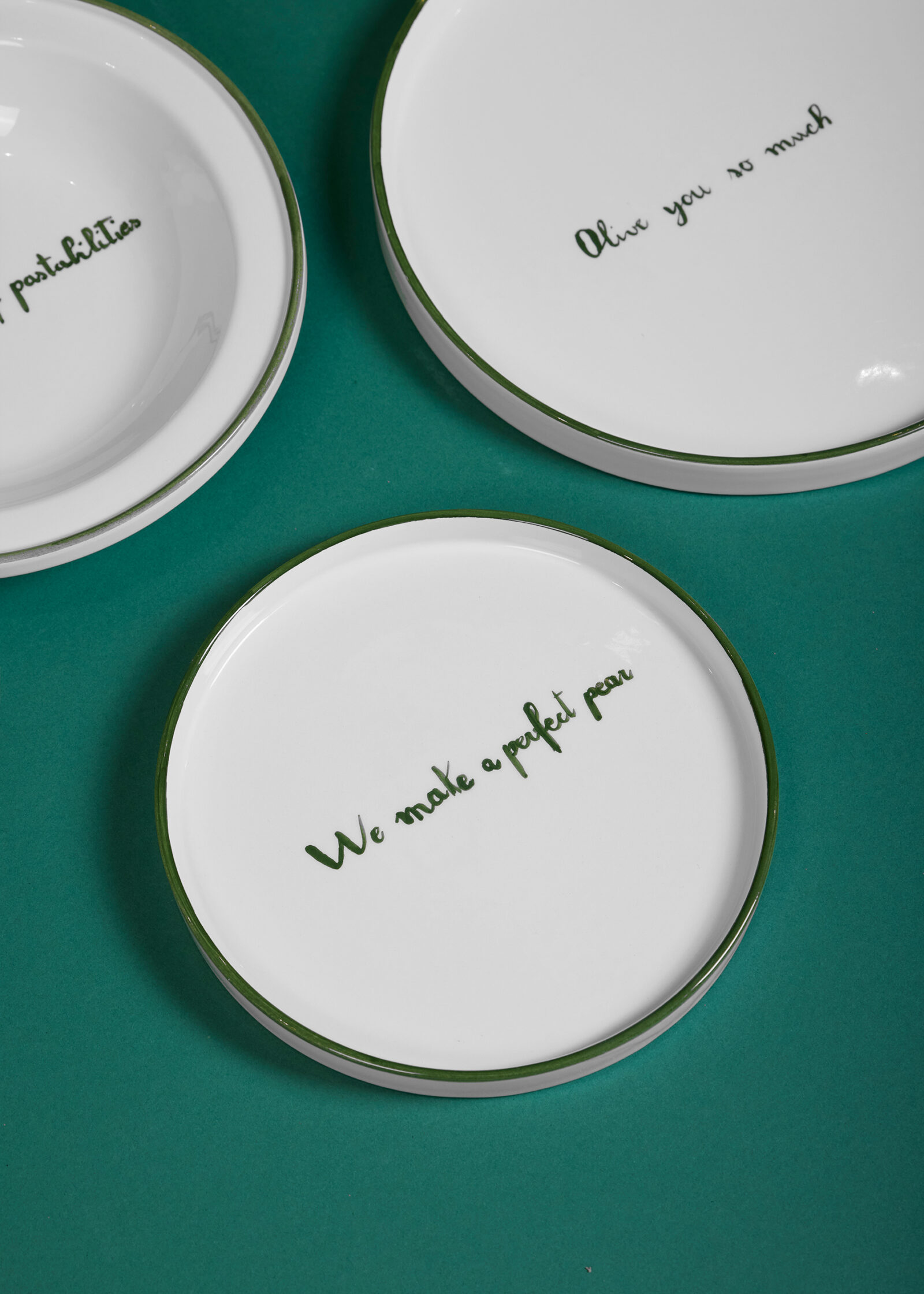 Set of 6 Dessert Plates