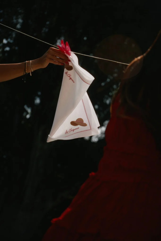 Linen Placemat "Le Chapeau"